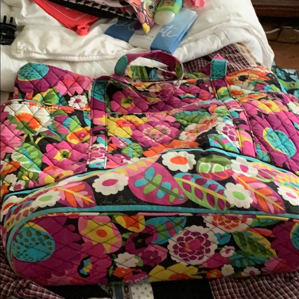 Vera Bradley cover night bag